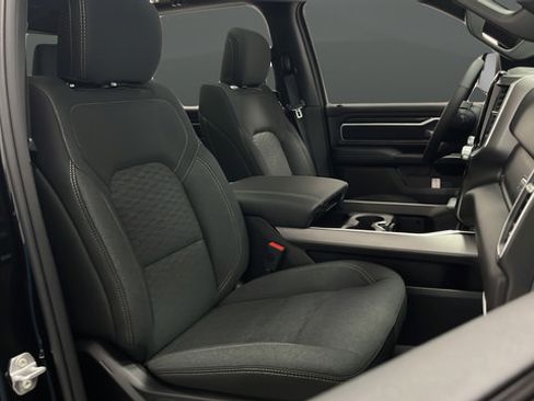 New 2026 RAM 1500 4x4 Crew Cab image 25