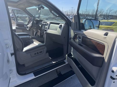 Used 2010 Ford F150 Lariat image 3