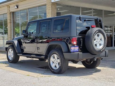 Used 2017 Jeep Wrangler Unlimited Sport w/ Quick Order Package 24S AWD/4WD image 3