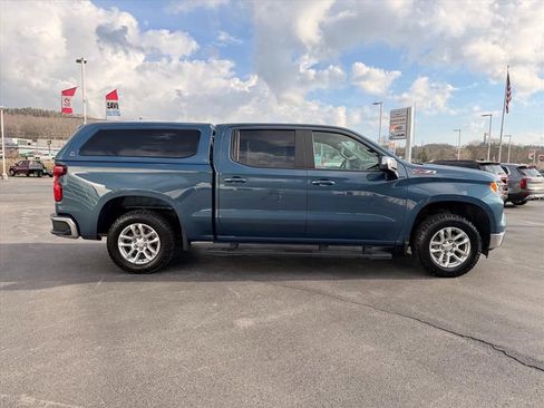 Used 2024 Chevrolet Silverado 1500 LT w/ Z71 Off-Road Package image 3