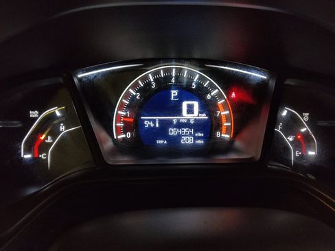 Used 2018 Honda Civic Sport image 23