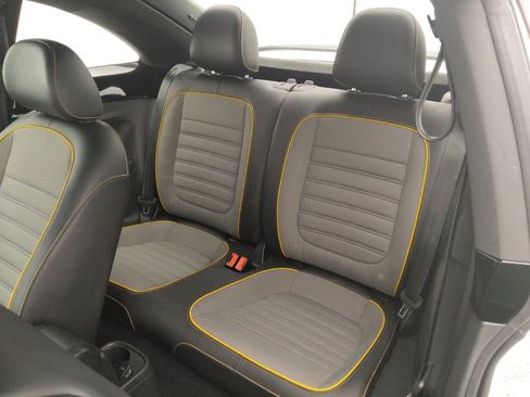 Used 2017 Volkswagen Beetle 1.8T Dune image 18