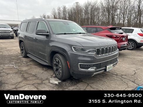 Used 2024 Jeep Wagoneer Series III image 1