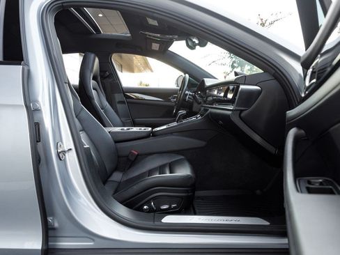 Used 2021 Porsche Panamera image 13