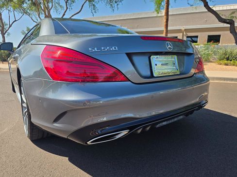 Used 2018 Mercedes-Benz SL 550 image 20