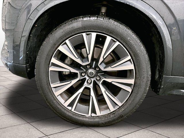 Used 2022 Volvo XC90 T6 Momentum w/ Climate Package AWD/4WD image 8