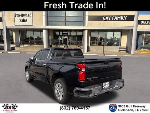 Used 2022 Chevrolet Silverado 1500 LTZ w/ Z71 Off-Road Package AWD/4WD image 7