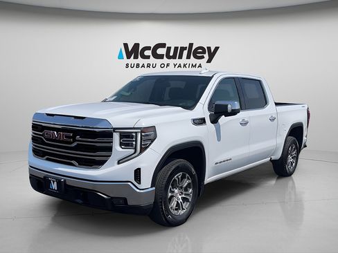 Used 2025 GMC Sierra 1500 SLT AWD/4WD image 1