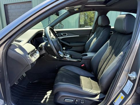 Used 2024 Acura Integra A-Spec FWD image 2