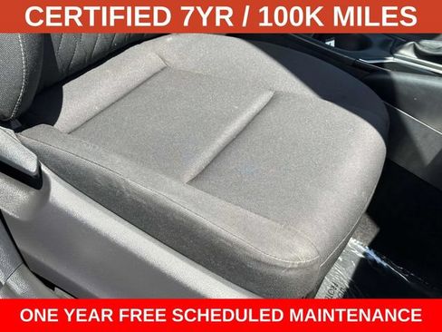 Used 2025 Toyota Corolla LE w/ Convenience Package FWD image 10