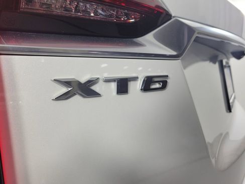 Certified 2023 Cadillac XT6 Premium Luxury w/ Technology Package AWD/4WD image 6