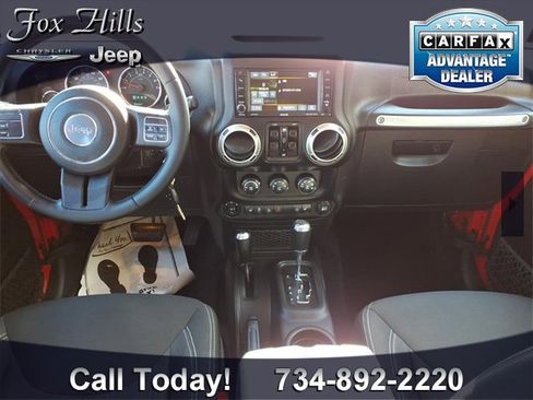 Used 2016 Jeep Wrangler Unlimited Sahara image 12