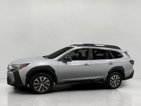 Used 2025 Subaru Outback Premium w/ Popular Package #1A AWD/4WD image 41