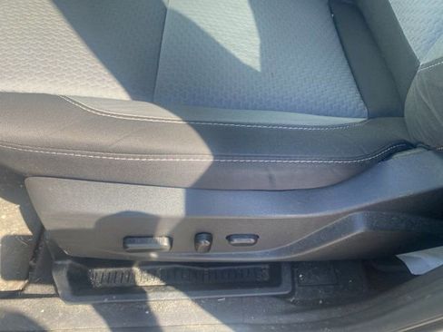 Used 2018 Ford Escape SE image 18