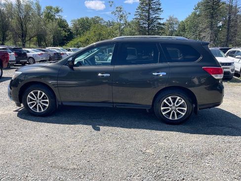 Used 2015 Nissan Pathfinder S FWD image 8