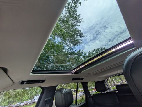 Used 2023 Land Rover Range Rover SE AWD/4WD image 19