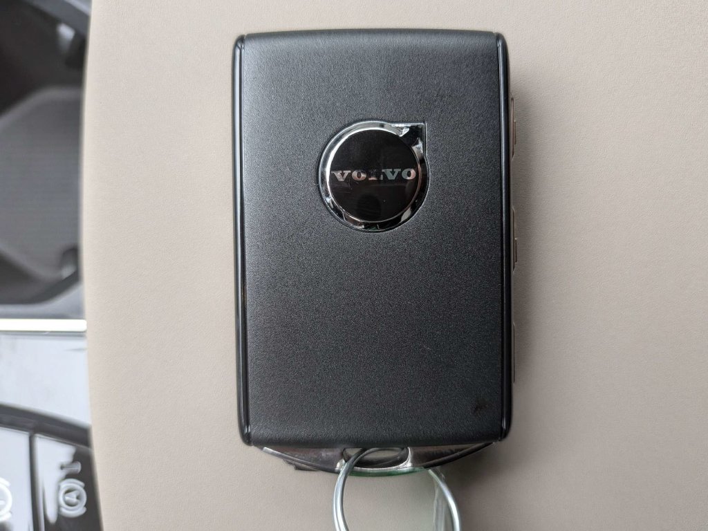 New 2027 Volvo XC90 T8 Plus AWD/4WD image 26