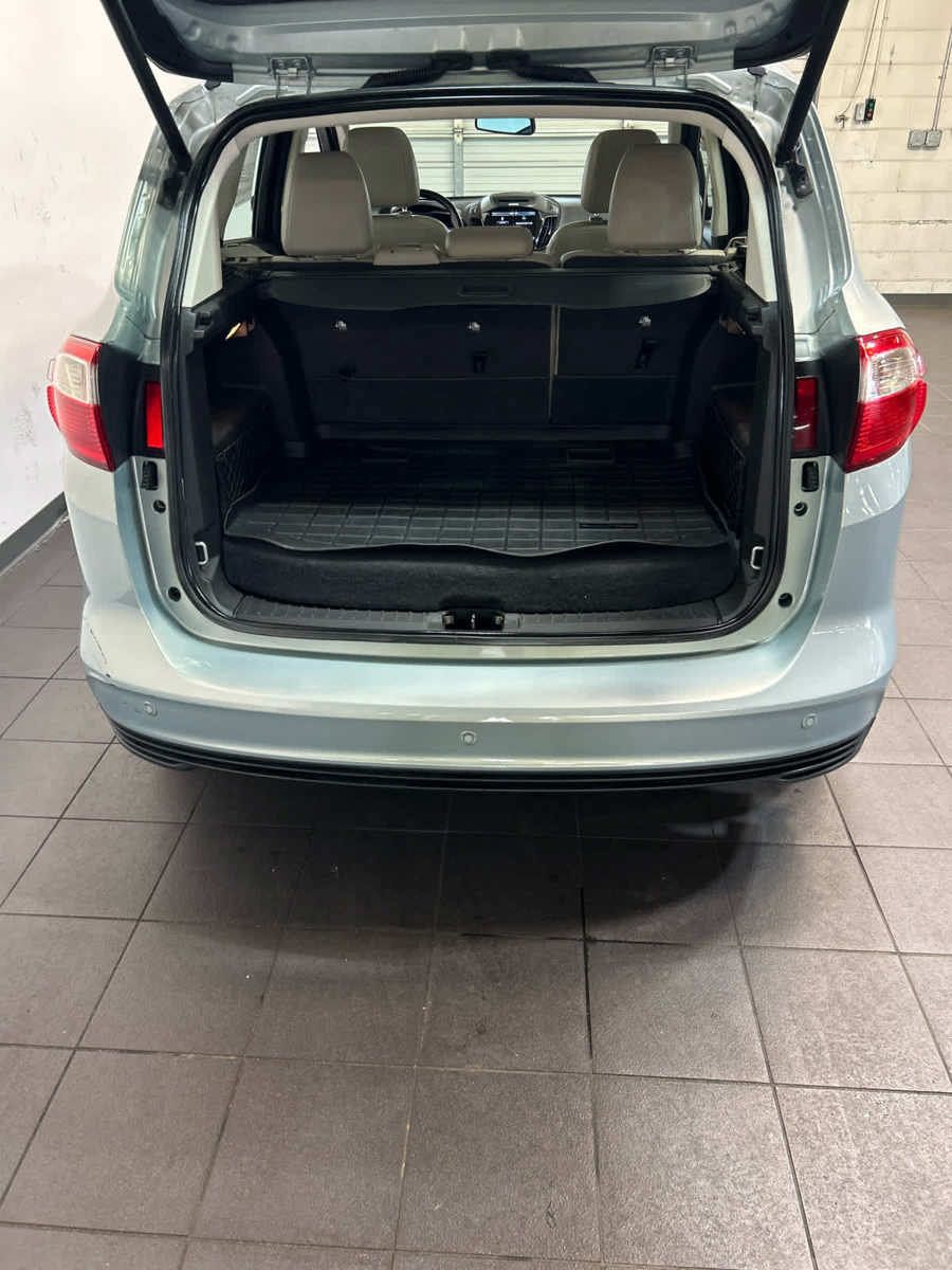Used 2013 Ford C-MAX SEL FWD image 11