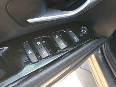 Used 2022 Hyundai Santa Cruz Limited AWD/4WD image 15