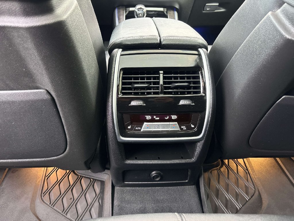 Used 2020 BMW X5 xDrive50i w/ Executive Package AWD/4WD image 15