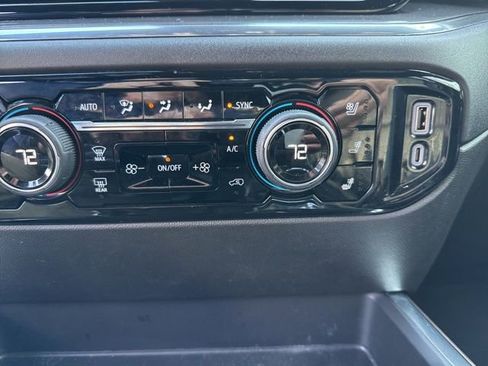 Used 2024 Chevrolet Silverado 1500 High Country w/ Z71 Off-Road Package image 23