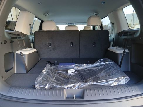 New 2026 Hyundai Santa Fe SE image 16