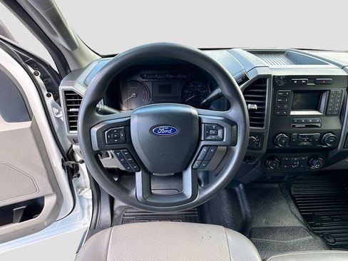 Used 2022 Ford F550 4x4 Crew Cab Super Duty w/ Power Equipment Group image 11