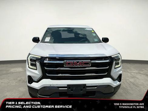 Used 2025 GMC Terrain Elevation AWD/4WD image 9