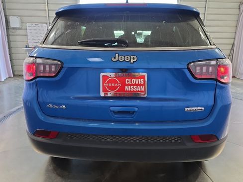 Used 2024 Jeep Compass Latitude AWD/4WD image 8