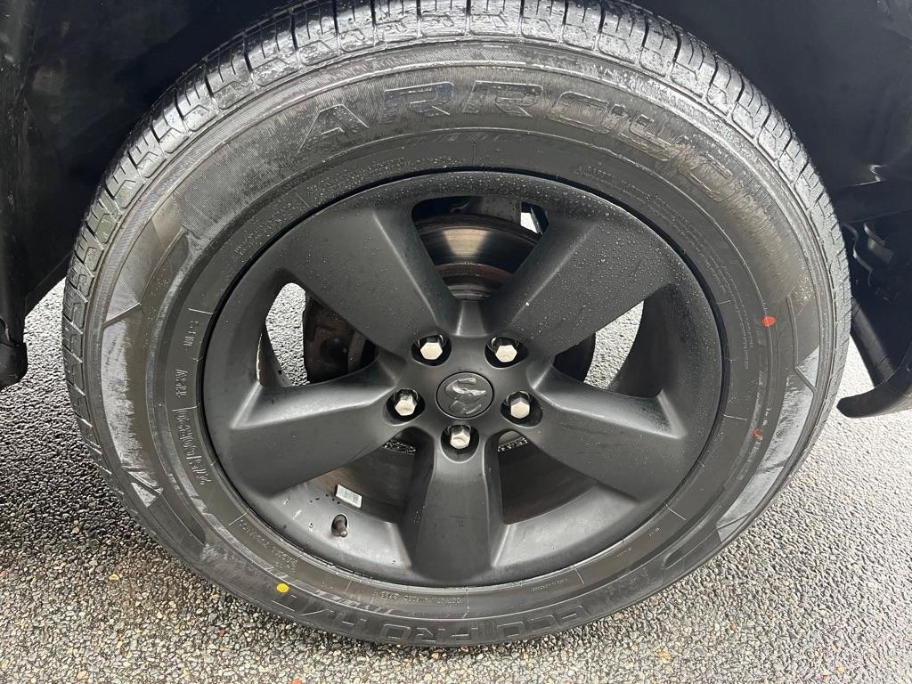 Used 2019 RAM 1500 Express w/ Express Value Package AWD/4WD image 9