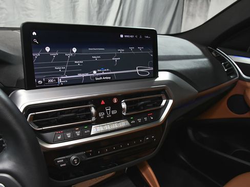 Used 2025 BMW X4 xDrive30i AWD/4WD image 40
