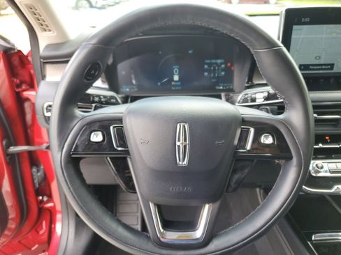 Used 2023 Lincoln Corsair Reserve image 23