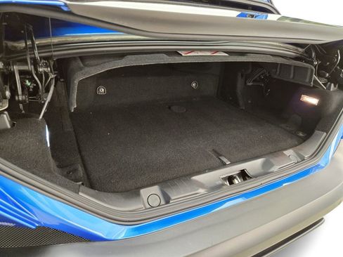 Used 2019 Ferrari Portofino image 20