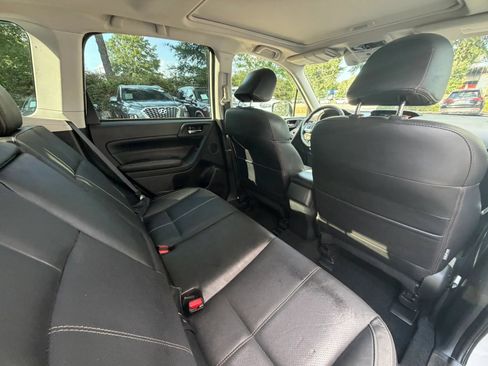 Used 2018 Subaru Forester 2.5i Touring w/ Popular Package #3B AWD/4WD image 14