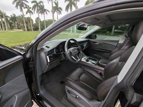 Used 2020 Audi Q8 Prestige w/ Prestige Package AWD/4WD image 27