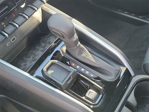 New 2026 Chevrolet Colorado W/T image 12