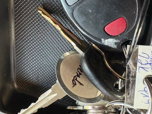 Used 2011 Chevrolet Silverado 1500 LT w/ All-Star Edition image 61