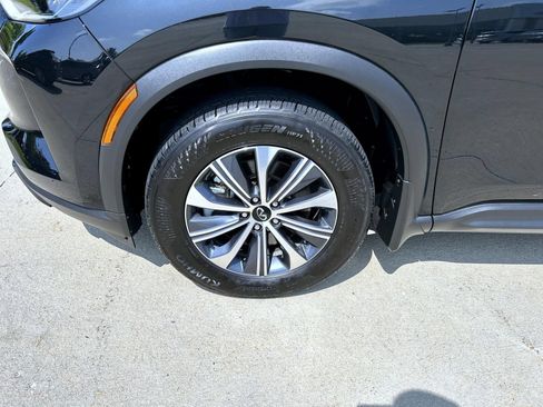 Certified 2025 INFINITI QX60 Pure AWD/4WD image 24