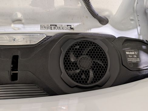 Certified 2025 Porsche 911 Carrera image 15