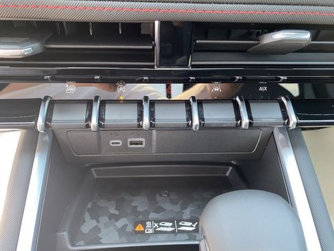 New 2025 Chevrolet Colorado Z71 w/ Z71 Convenience Package 2 image 17