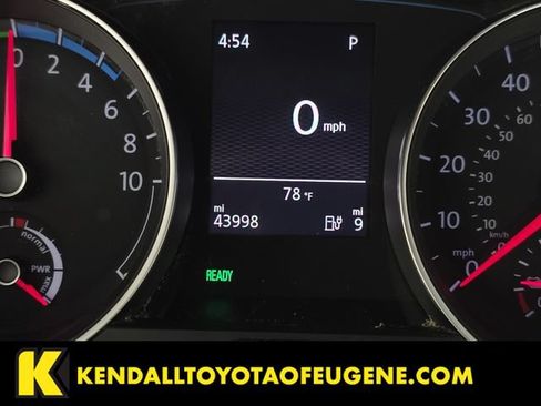Used 2016 Volkswagen e-Golf SE w/ DC Fast Charging Package FWD image 15