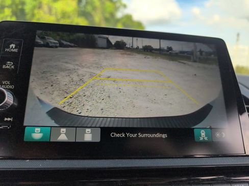Used 2025 Honda Odyssey Sport-L image 17