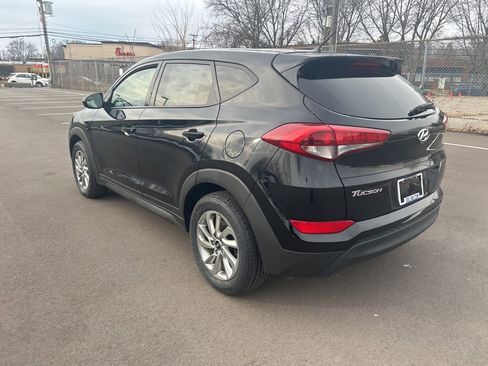 Used 2018 Hyundai Tucson SE w/ Cargo Package image 8