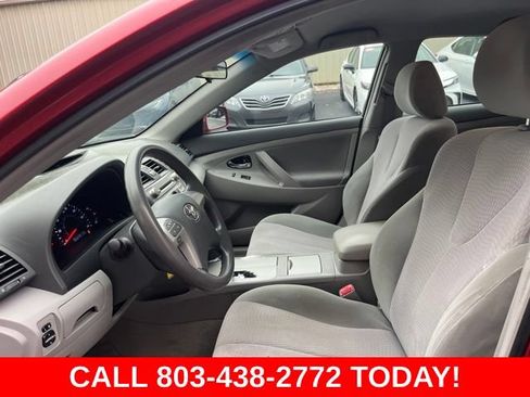 Used 2011 Toyota Camry LE FWD image 7