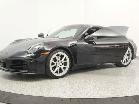Used 2025 Porsche 911 Carrera RWD image 9