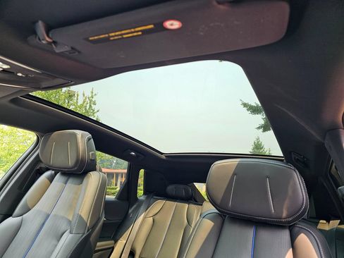 New 2026 Cadillac Lyriq Sport AWD/4WD image 21