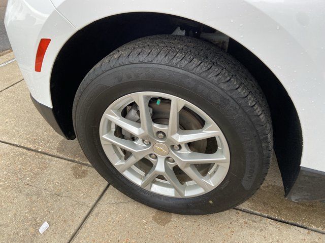 Used 2023 Chevrolet Equinox LS AWD/4WD image 26