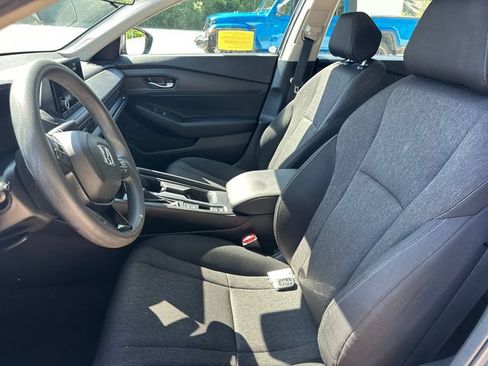 Used 2025 Honda Accord LX image 32