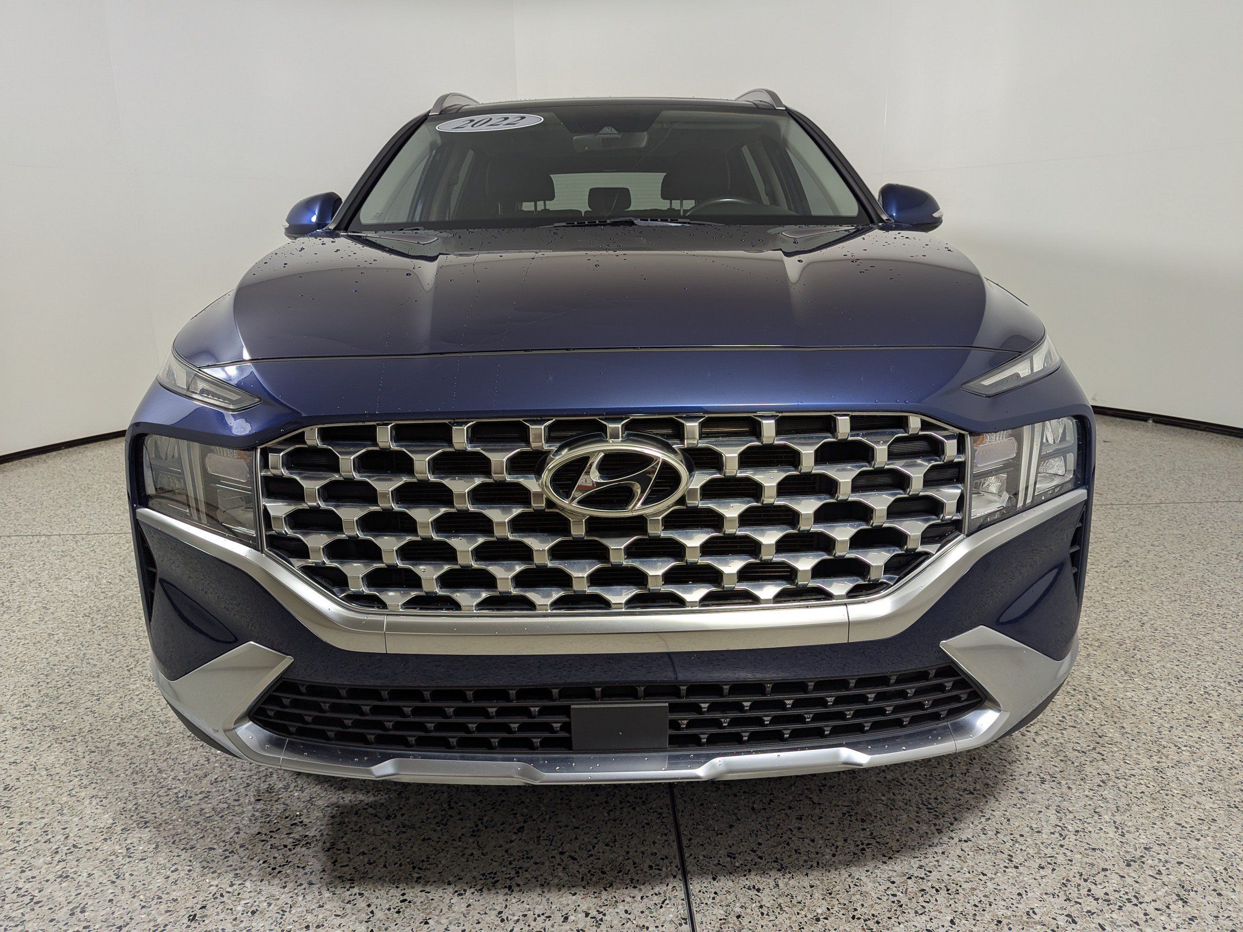 Used 2022 Hyundai Santa Fe SEL w/ Convenience + Premium Package FWD image 2