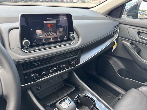 New 2026 Nissan Rogue Dark Armor AWD/4WD image 21